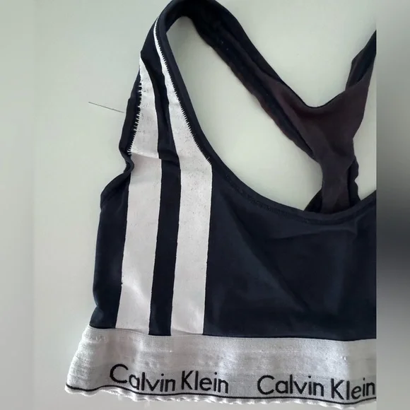 CALVIN KLEIN BRA IN NAVY WITH WHITE STRIPES SIZE SMALL - Picture 3 of 4